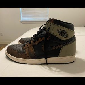 Air Jordan 1 Rust Shadow